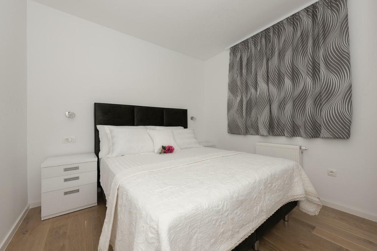 Apartamento Penthouse Jure Makarska Exterior foto